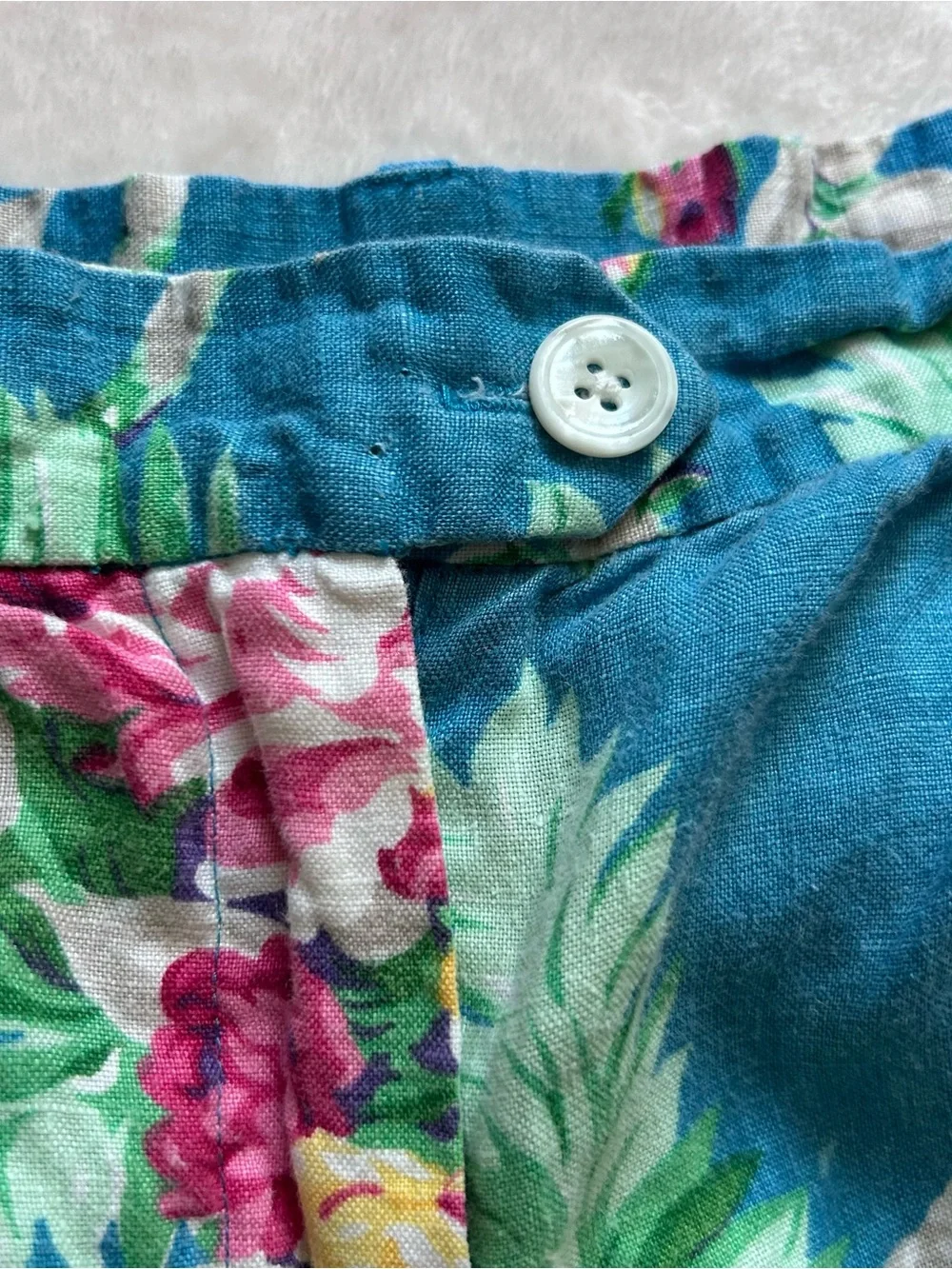 Lauren Ralph Lauren Blue Floral 100% Linen High-Waist Button-Front Shorts Size 6
